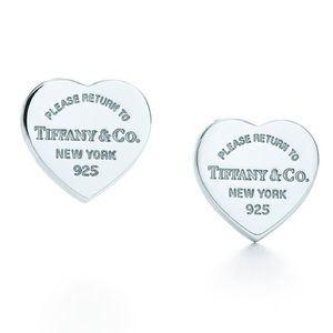 Tiffany&Co Mini Heart Earrings